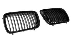 E36 4dr Grill sortchrome 97-98