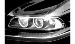 E39 Chrome lykteringer fremme