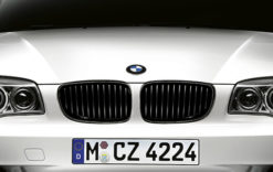 E81 / E87 BMW M performance grillnyrer