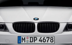 E90 2dr BMW original sort grillsats fra 03.10