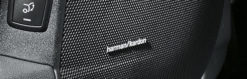 Mercedes originale Harman Kardon logoer
