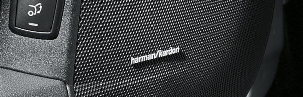 Mercedes originale Harman Kardon logoer