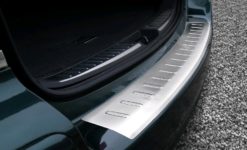 Toyota Avensis støtfangerbeskytter i edelstål