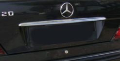 W124 Chrome kofferlokklist