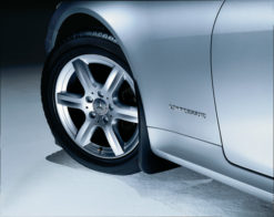 W205 Mercedes originale skvettlapper fremme