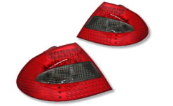 W209 LED baklykter rød / sotet klarglass