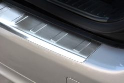 W211 Lastekantsbeskytter i stål for sedan