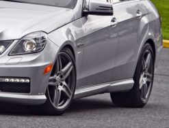 W212 AMG look sideskjørtpar