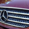 W639 Mercedes original chrome list over grill