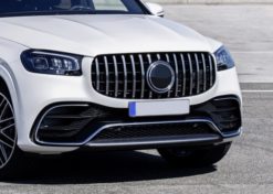 X167 GLS GT-R grill i sort med chrome lamelltupp 19-23