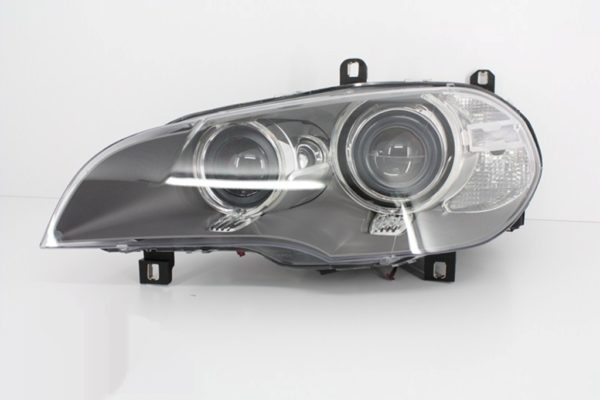 Passer for BMW X5 E70 LCI Bi-Xenon Angel Eyes frontlykter (2010-2013)