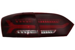 Alternative view of Baklys LED egnet for VW Jetta Mk6 VI (2012-2014) Dynamisk flytende blinklys rød røyk