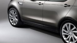 Alternative view of Utplasserbare sidetrinn - sidetrinn, høyre side, 18MY og utover